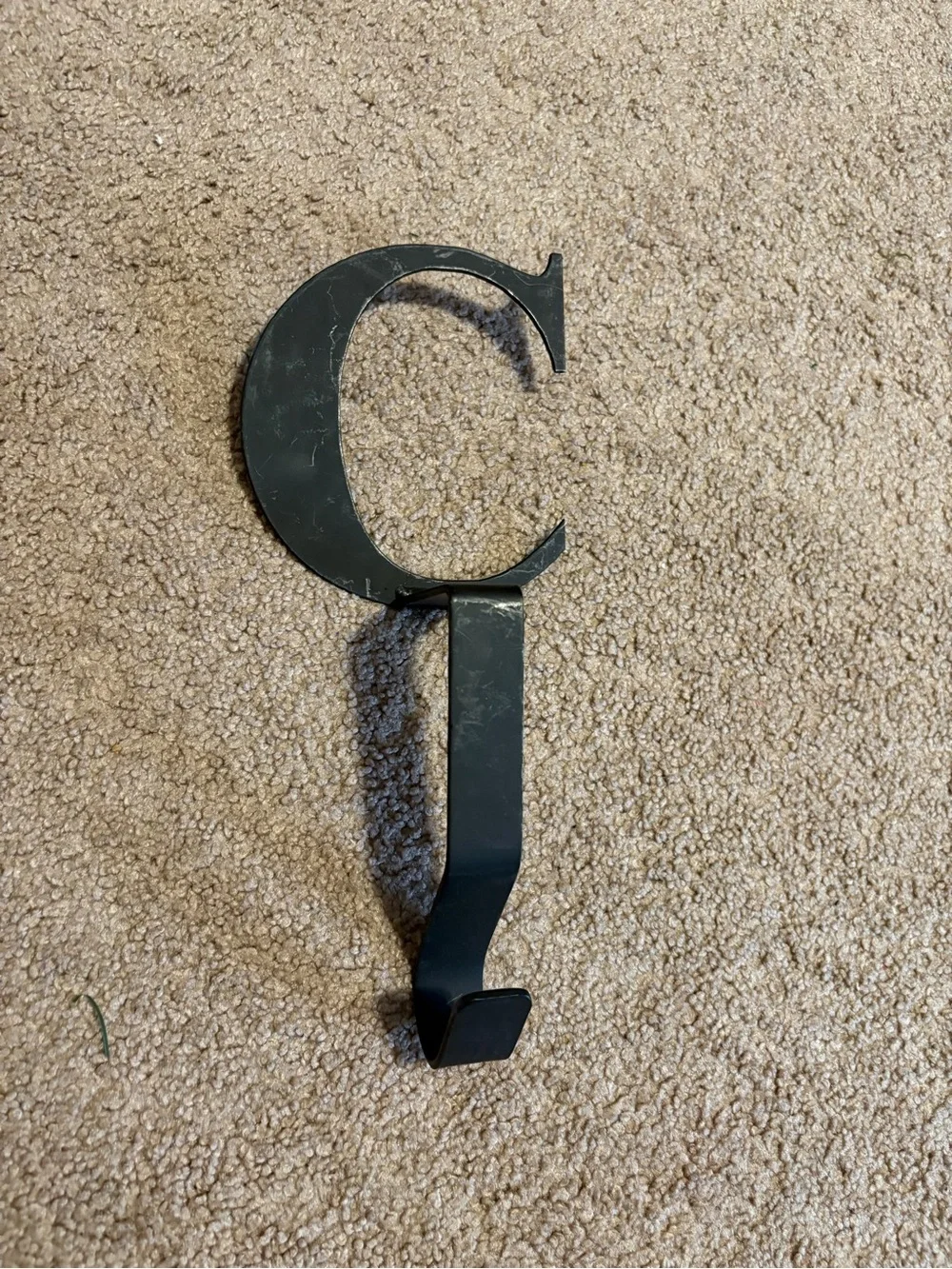 Black Metal Letter 'C' Hook